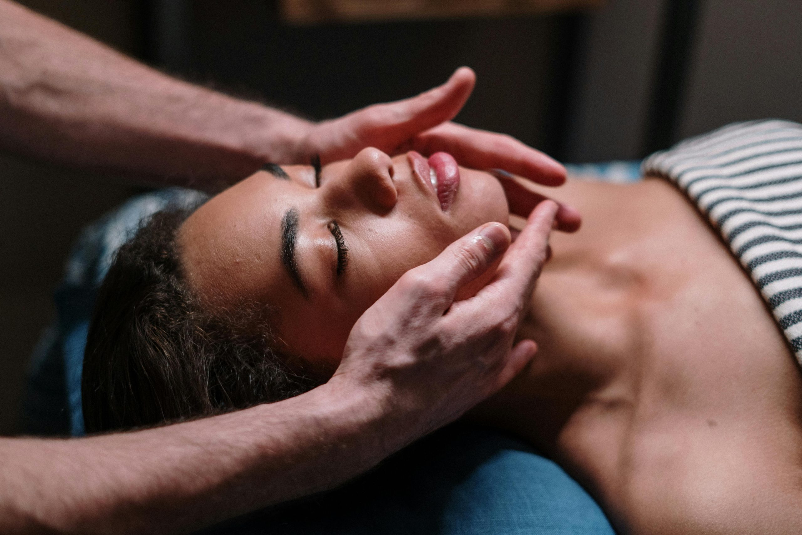 Lomi lomi massage: de Hawaiiaanse aanpak voor diepe ontspanning